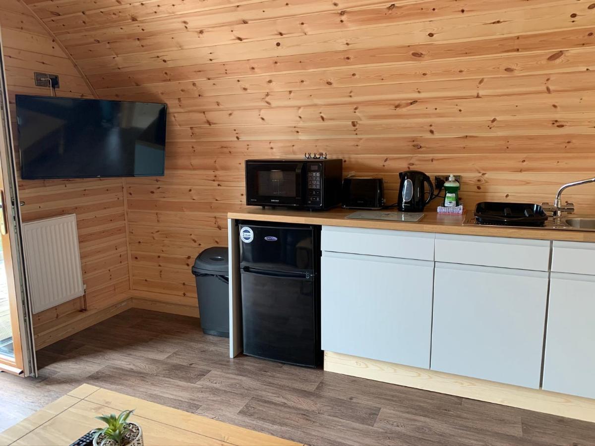 Pond View Pod 3 With Private Hot Tub -Fife - Loch Leven - Lomond Hills Villa Kelty Dış mekan fotoğraf