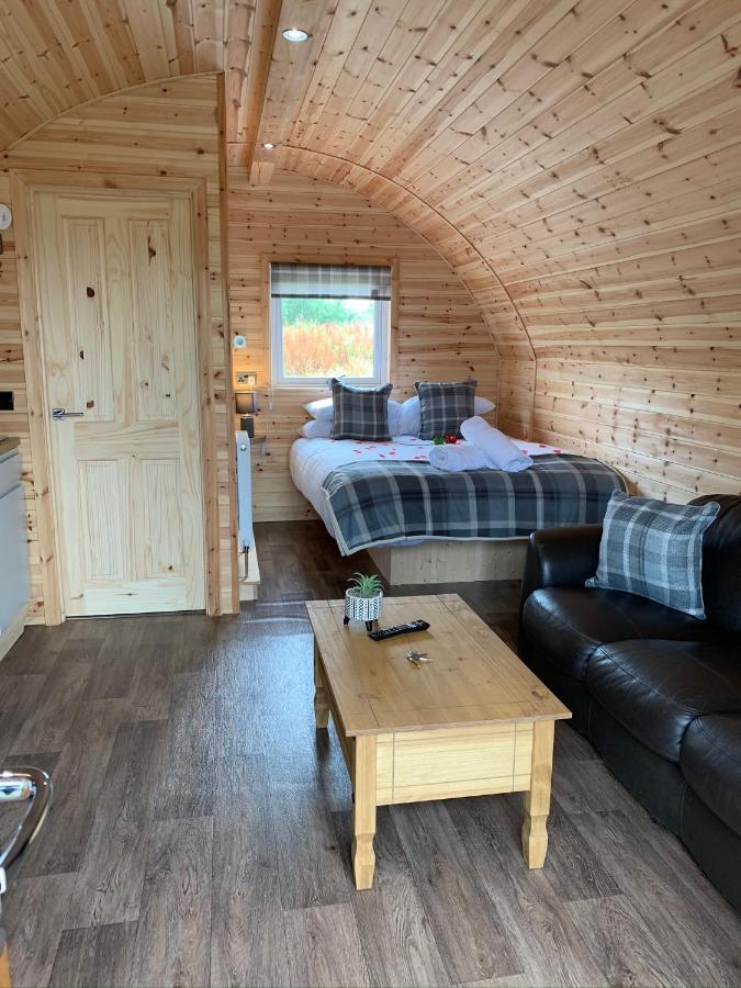 Pond View Pod 3 With Private Hot Tub -Fife - Loch Leven - Lomond Hills Villa Kelty Dış mekan fotoğraf